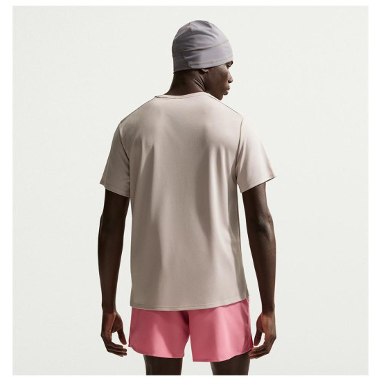 Nike Ανδρική κοντομάνικη μπλούζα Dri-FIT UV Miler T-Shirt